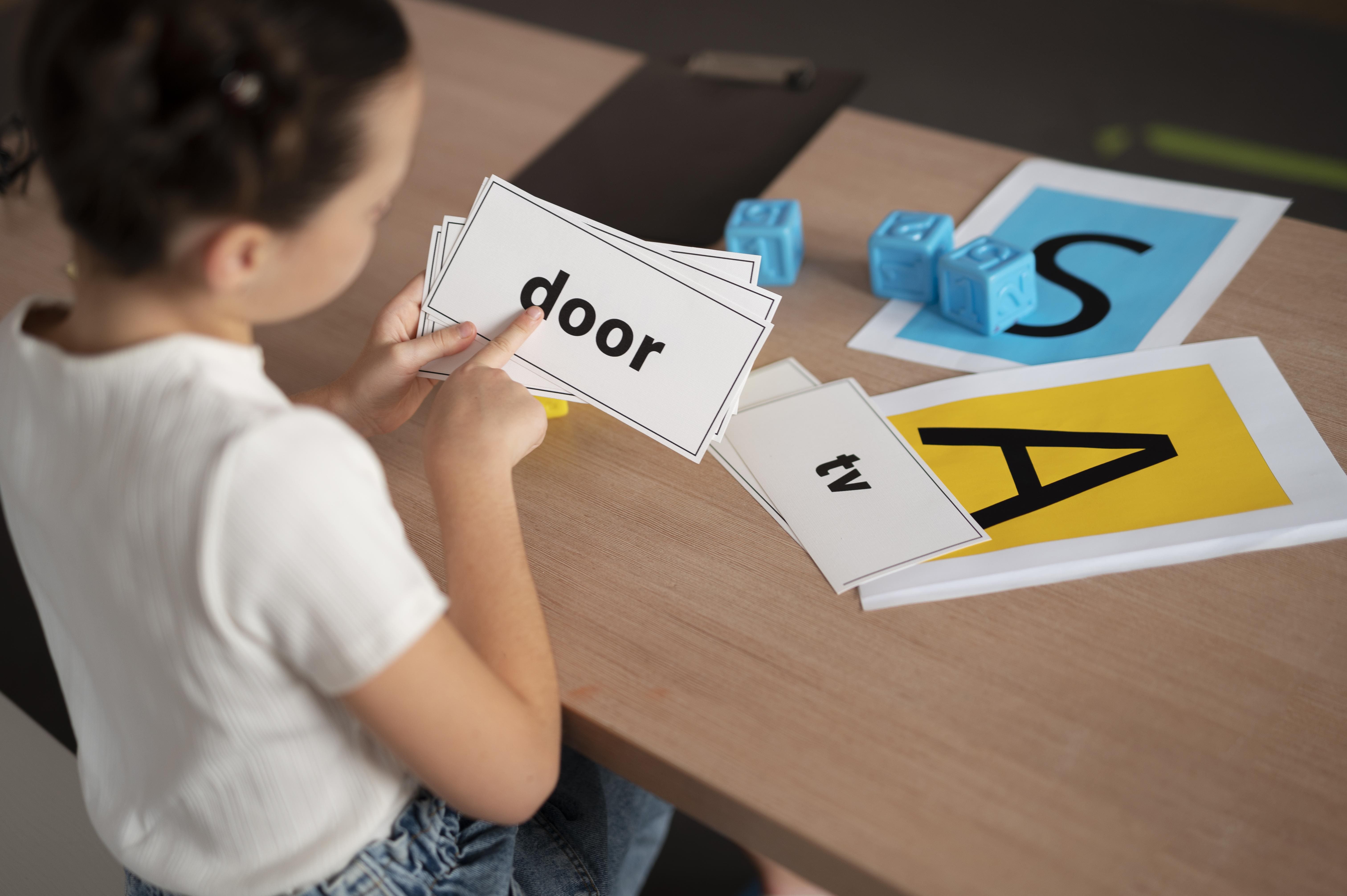Smart flashcards on a phone